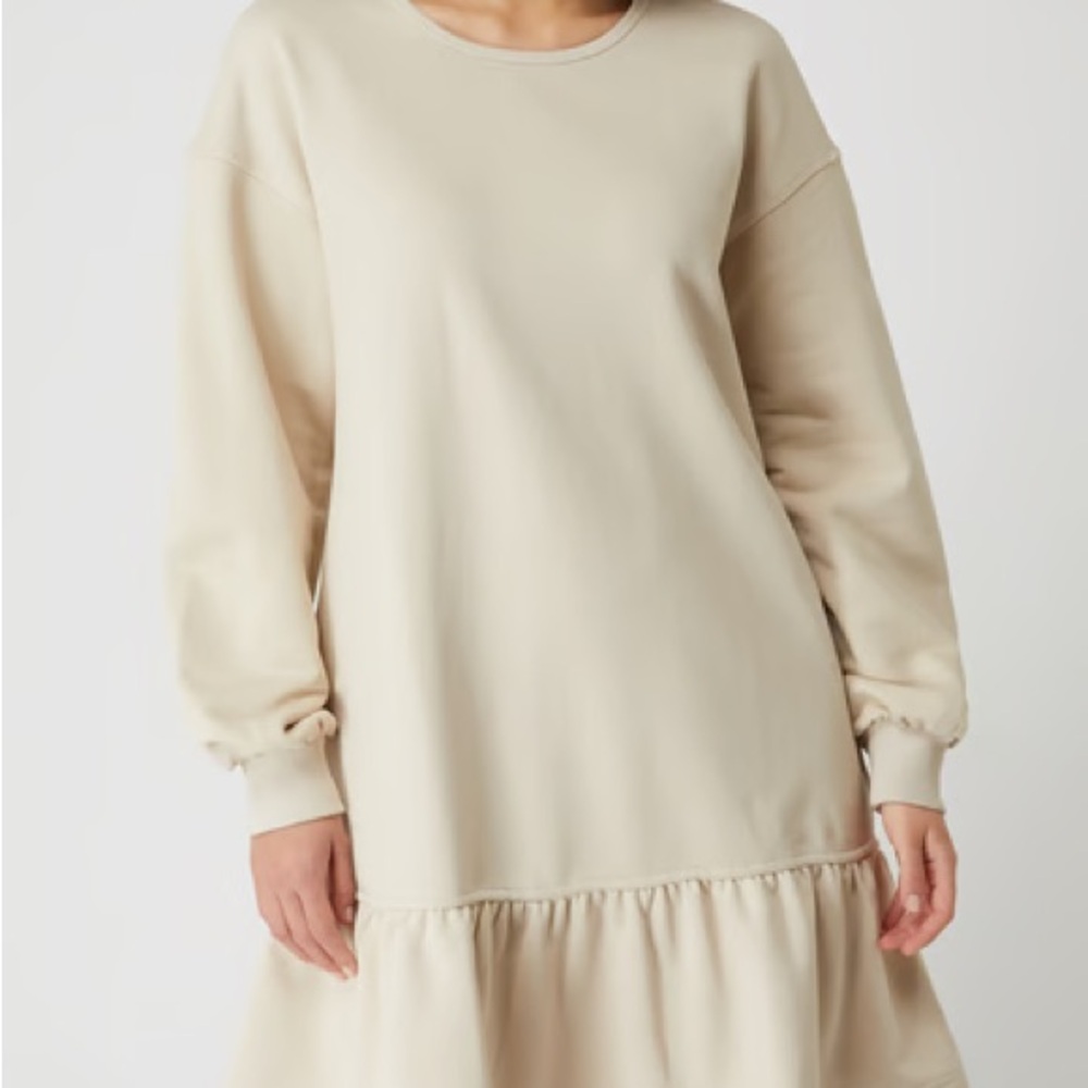 111. MbyM Pink Long-Sleeve Jersey Medium Kathleen Dress with ruffle bottom